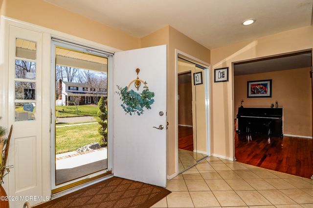 13 Bosko Drive, East Brunswick, NJ 08816