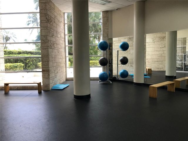 5161 Collins Ave 1102, Miami Beach, FL 33140