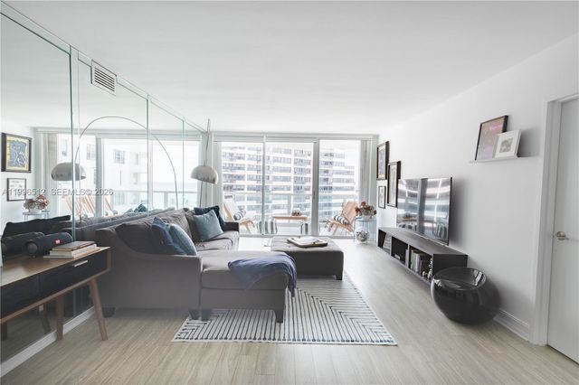 5161 Collins Ave 1102, Miami Beach, FL 33140