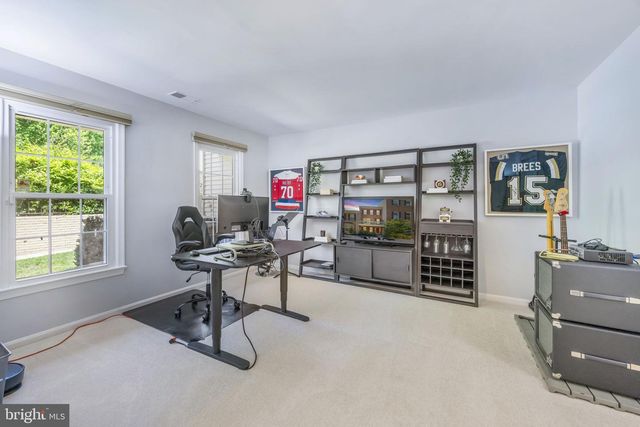 7595 CHRISLAND CV, Falls Church, VA 22042