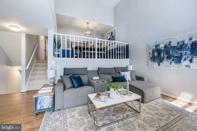 7595 CHRISLAND CV, Falls Church, VA 22042
