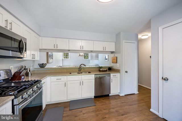 7595 CHRISLAND CV, Falls Church, VA 22042