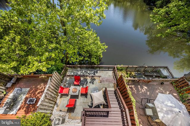 7595 CHRISLAND CV, Falls Church, VA 22042
