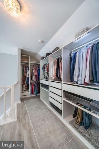 7595 CHRISLAND CV, Falls Church, VA 22042