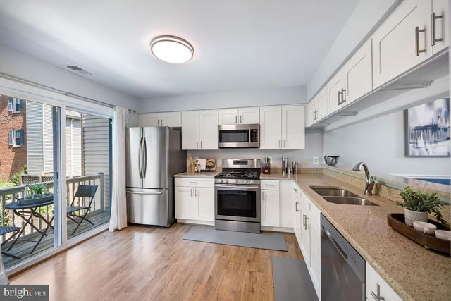 7595 CHRISLAND CV, Falls Church, VA 22042