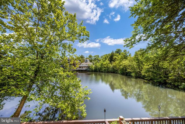 7595 CHRISLAND CV, Falls Church, VA 22042