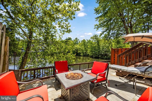 7595 CHRISLAND CV, Falls Church, VA 22042