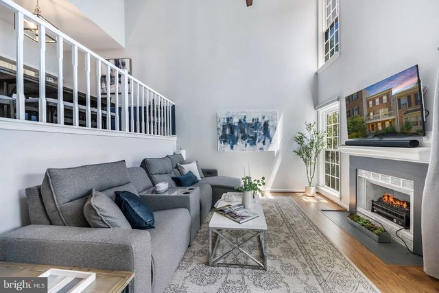 7595 CHRISLAND CV, Falls Church, VA 22042