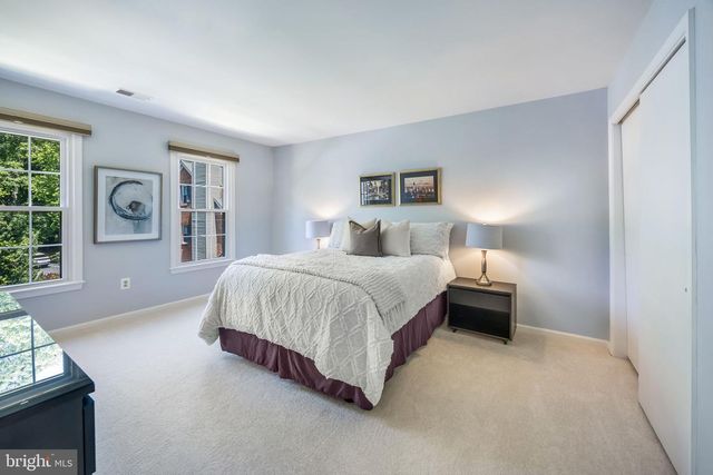 7595 CHRISLAND CV, Falls Church, VA 22042