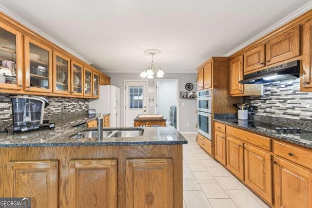 3415 S View Trail, Gainesville, GA 30506