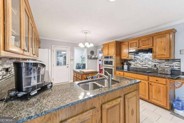 3415 S View Trail, Gainesville, GA 30506