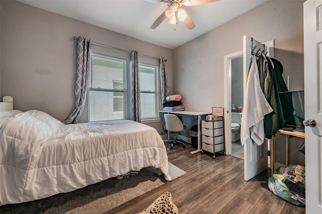 2334 W SPRUCE STREET, Tampa, FL 33607