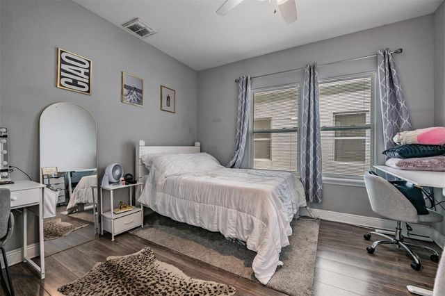 2334 W SPRUCE STREET, Tampa, FL 33607