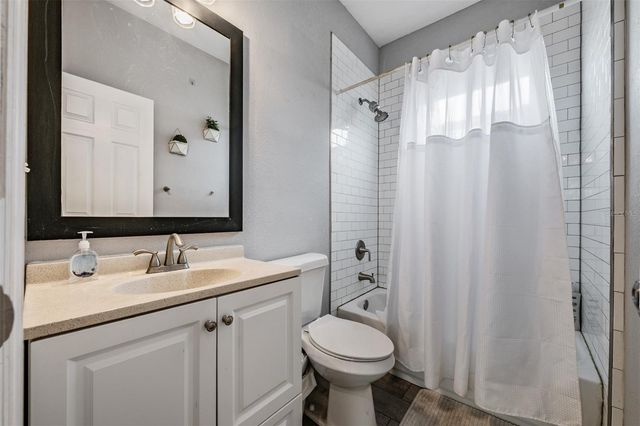 2334 W SPRUCE STREET, Tampa, FL 33607