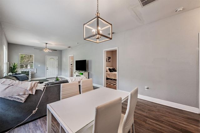 2334 W SPRUCE STREET, Tampa, FL 33607