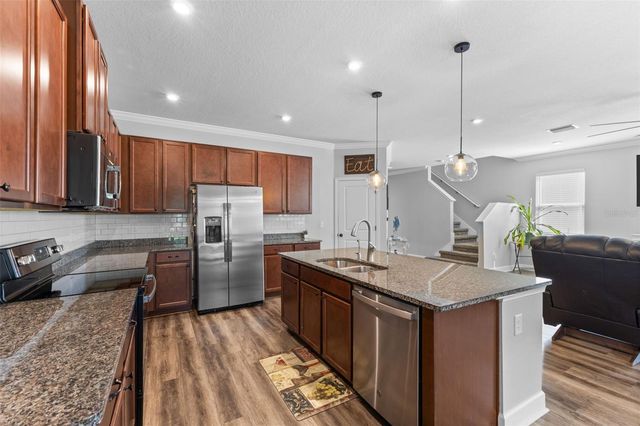 8523 RAIN LILY CROSSING, Parrish, FL 34219