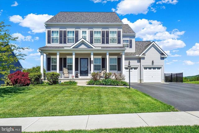 100 HOLLYHOCK DR, Manchester, PA 17345