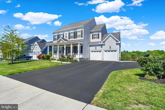 100 HOLLYHOCK DR, Manchester, PA 17345