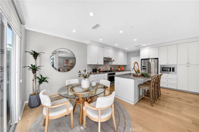 245 Rodeo, Irvine, CA 92602