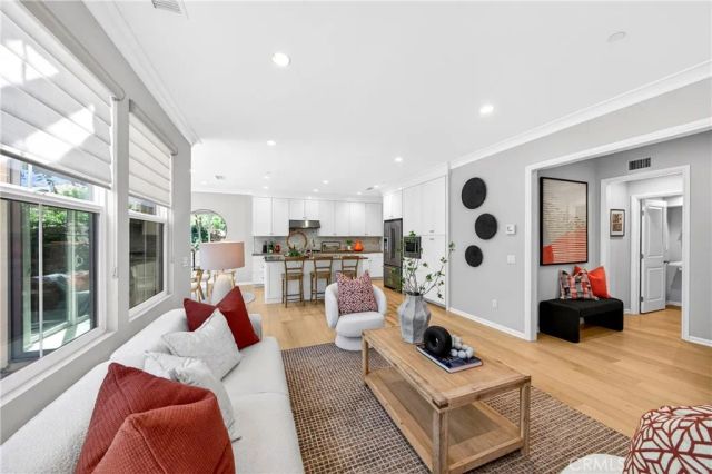245 Rodeo, Irvine, CA 92602