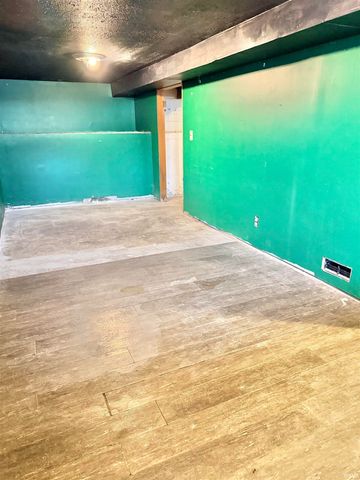 222 E 29th Street, Muncie, IN 47302