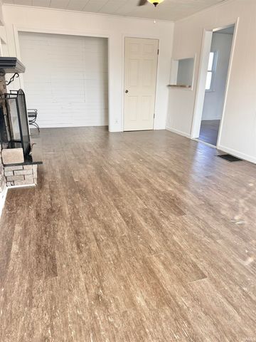 222 E 29th Street, Muncie, IN 47302