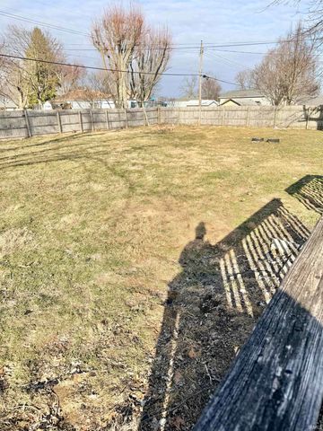 222 E 29th Street, Muncie, IN 47302