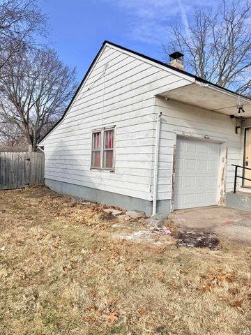 222 E 29th Street, Muncie, IN 47302