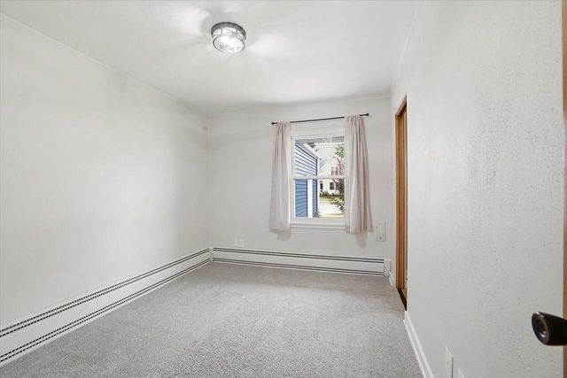 187 W Oak Grove STREET, Juneau, WI 53039