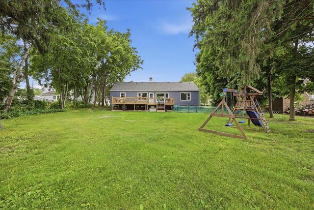 187 W Oak Grove STREET, Juneau, WI 53039