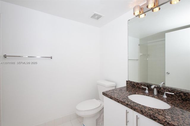 771 N Pine Island Road 214, Plantation, FL 33324