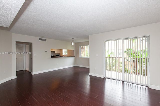 771 N Pine Island Road 214, Plantation, FL 33324
