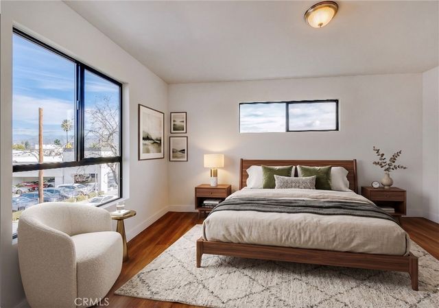 11508 Emelita Street 11510, North Hollywood, CA 91601