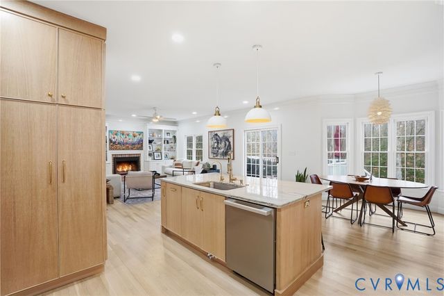 312 Eglantine Cir, Henrico, VA 23238