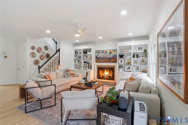 312 Eglantine Cir, Henrico, VA 23238