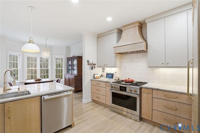 312 Eglantine Cir, Henrico, VA 23238