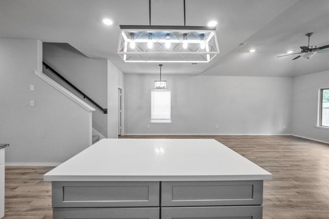 438 Camas Creek Lane, Magnolia, TX 77354