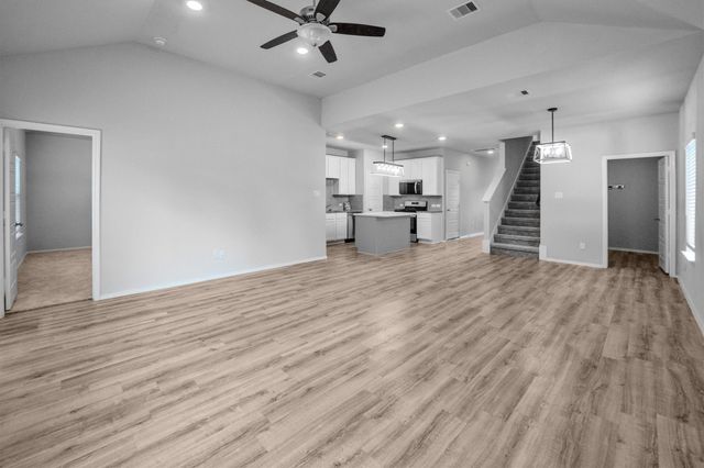 438 Camas Creek Lane, Magnolia, TX 77354