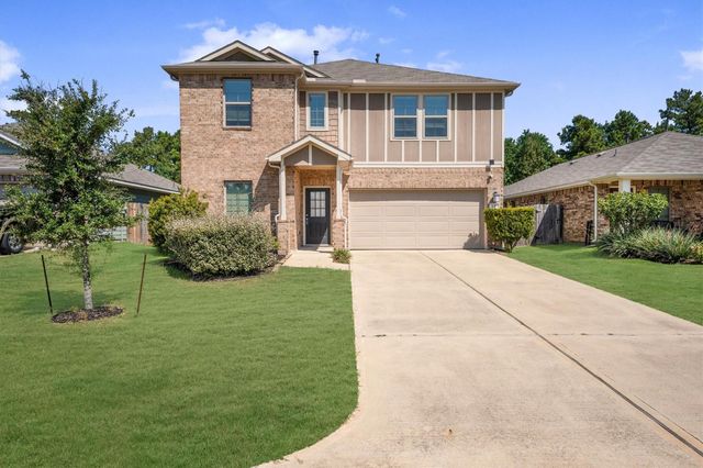 438 Camas Creek Lane, Magnolia, TX 77354