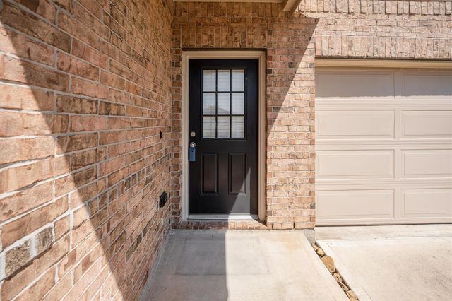 438 Camas Creek Lane, Magnolia, TX 77354