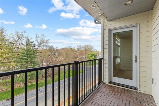 30 Beekman Street 207, Beacon, NY 12508