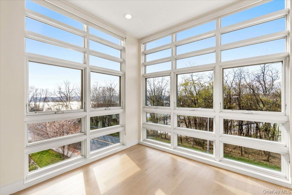 30 Beekman Street 207, Beacon, NY 12508