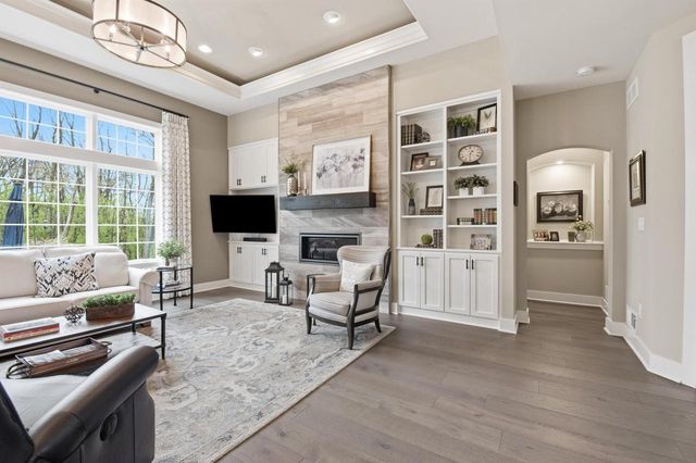 236 Four Winds COURT, Hartland, WI 53029