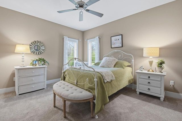 236 Four Winds COURT, Hartland, WI 53029