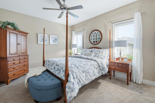 236 Four Winds COURT, Hartland, WI 53029