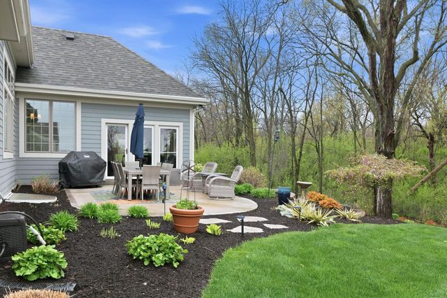 236 Four Winds COURT, Hartland, WI 53029