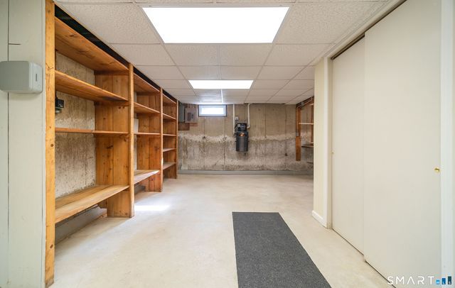 200 Howard Drive, Hamden, CT 06514