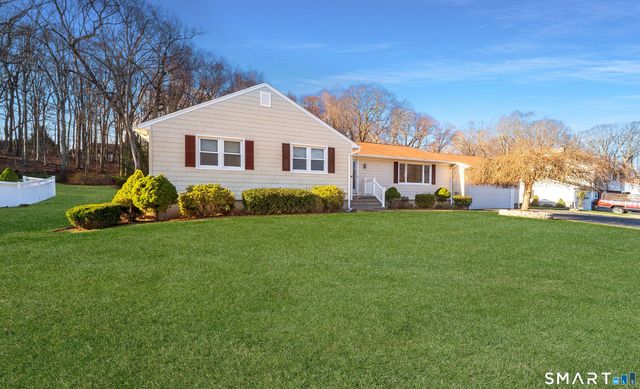 200 Howard Drive, Hamden, CT 06514