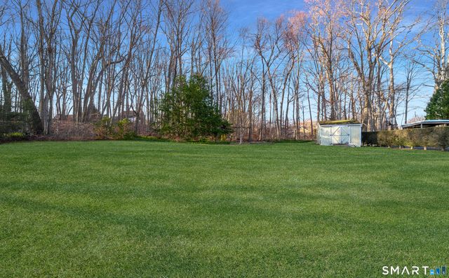 200 Howard Drive, Hamden, CT 06514