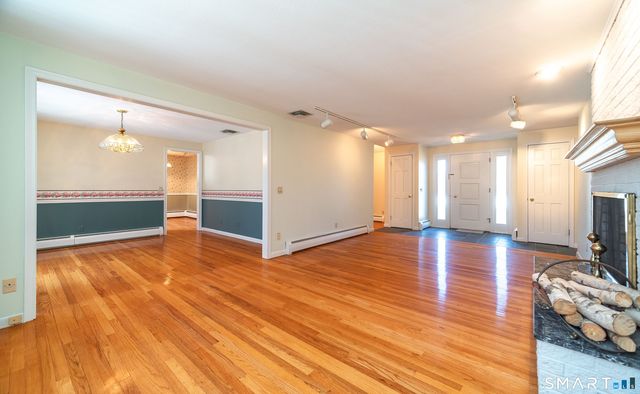 200 Howard Drive, Hamden, CT 06514